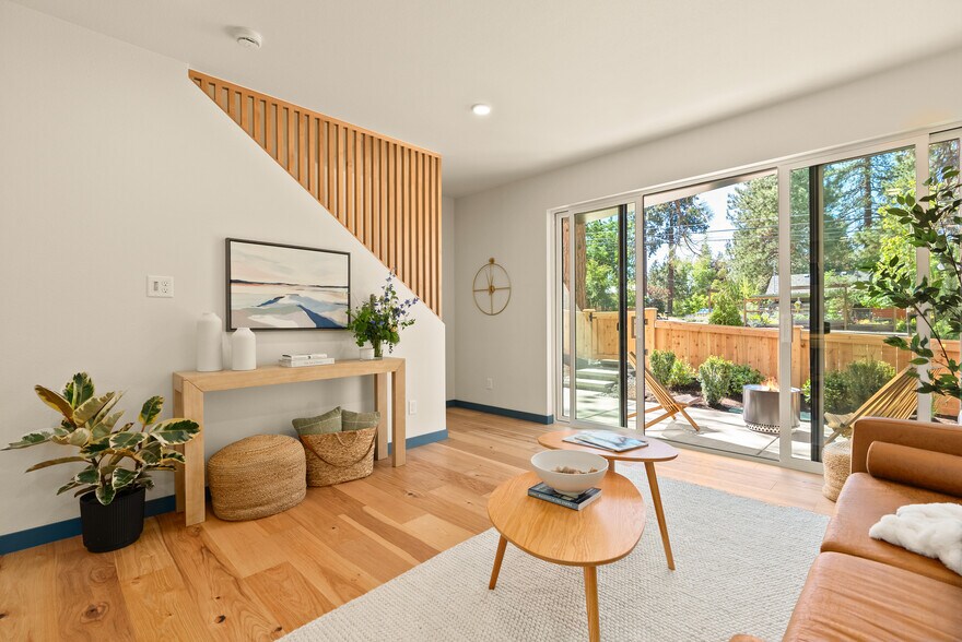 More Photos Of 940 NE Norton Ave, Bend Apartments For Sale