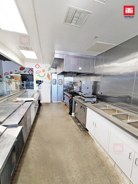 More Photos Of 2621-2795 Tapo Canyon Rd, Simi Valley Storefront For Lease