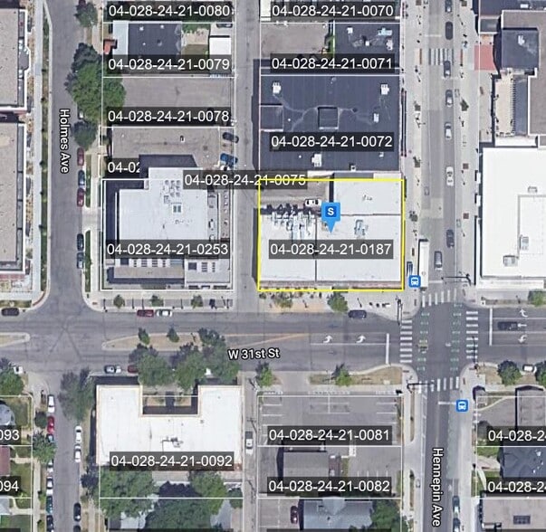 More Photos Of 1432 W 31st St, Minneapolis Storefront Retail Residential For Lease