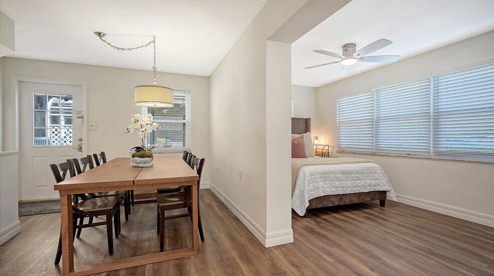 More Photos Of 5610 AVENIDA DEL MARE, Sarasota Specialty For Sale