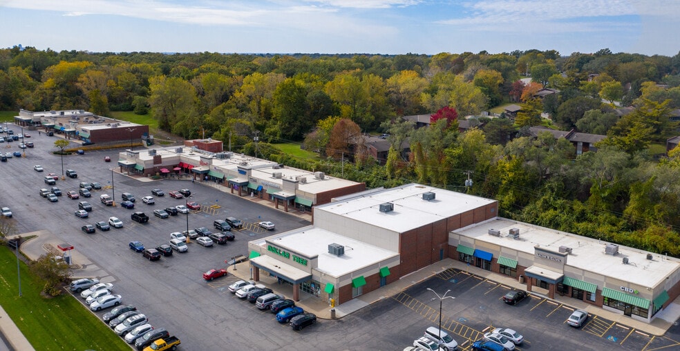 More Photos Of 5400-5536 NE Antioch Rd, Kansas City Unknown For Lease