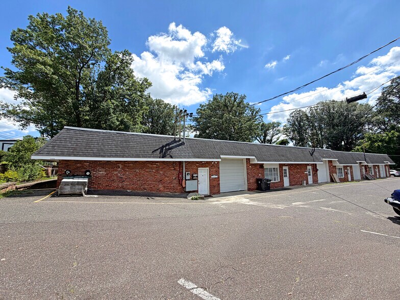 Primary Photo Of 521 Irish Hill Rd, Runnemede Light Distribution For Sale