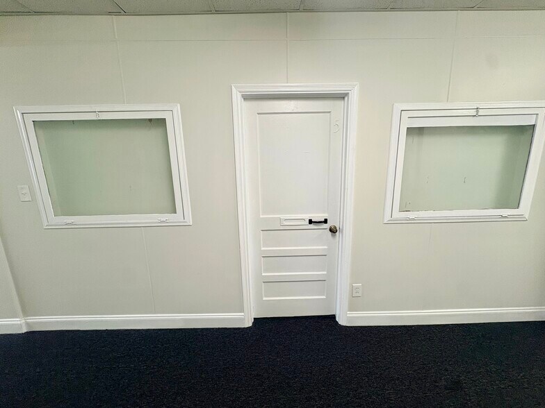 More Photos Of 214 Ponce de Leon Ave NE, Atlanta Restaurant For Lease