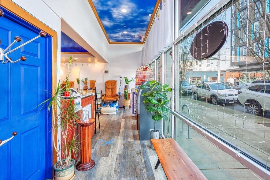 More Photos Of 10-12 NE Shaver St, Portland Apartments For Sale