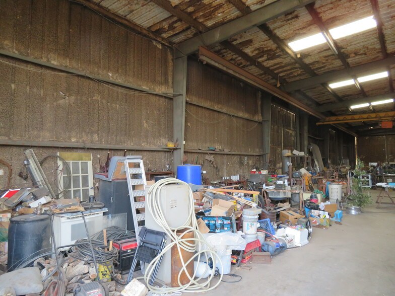 More Photos Of 1902 N Treadaway Blvd, Abilene Showroom For Sale