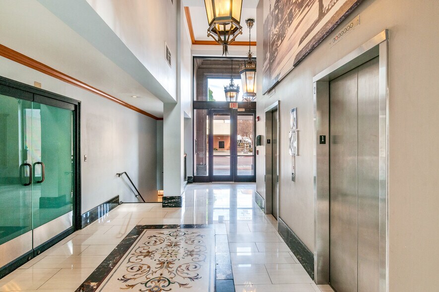 More Photos Of 110 E Wilshire Ave, Fullerton Office For Lease