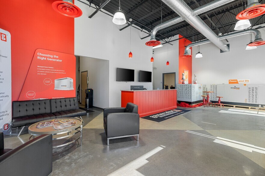 More Photos Of 251-255 Andover St, Peabody Storefront For Lease