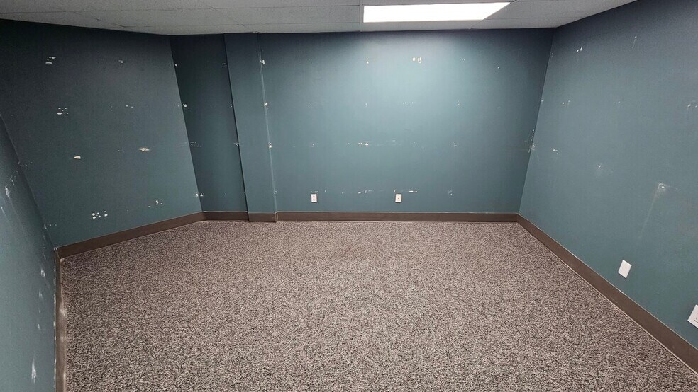 More Photos Of 12100 W 52nd Ave, Wheat Ridge Warehouse For Lease