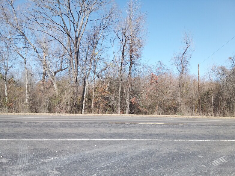 Primary Photo Of 414 Highway 105, Liberty Land For Sale