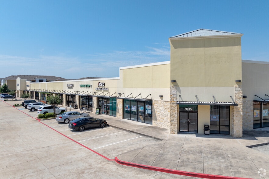 More Photos Of 7035 W Grand Pky S, Richmond Storefront For Lease