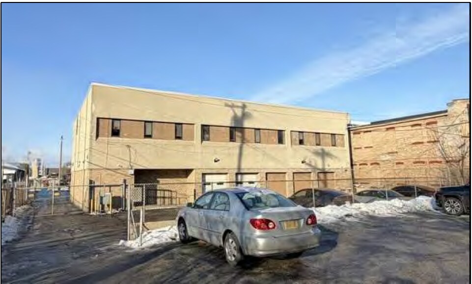 More Photos Of 750-756 N 35th St, Milwaukee Medical For Lease