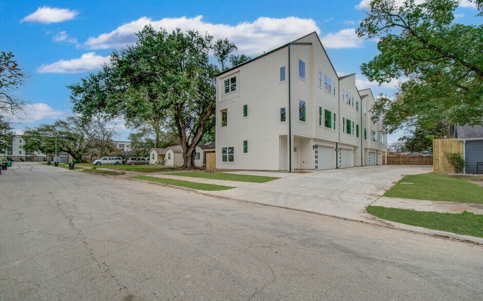 More Photos Of 5024 Winnetka St, Houston Multifamily For Sale