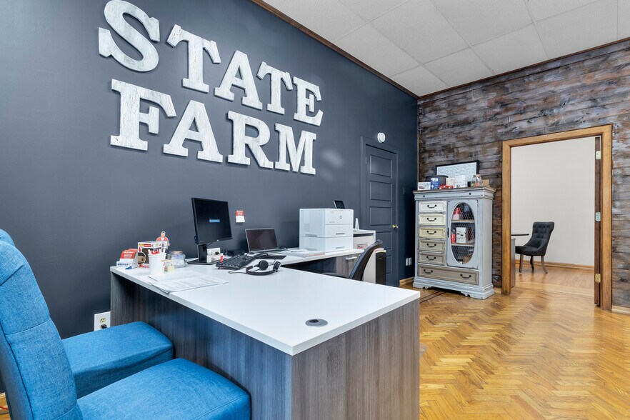 More Photos Of 14 W Main St, Carmel Storefront Retail Office For Sale