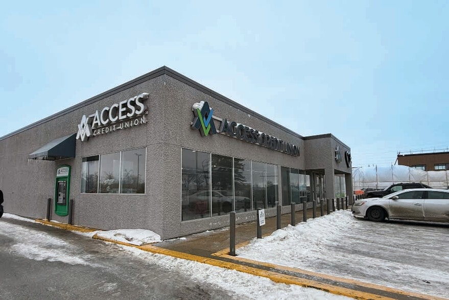 More Photos Of 850 Regent Av W, Winnipeg General Retail For Lease