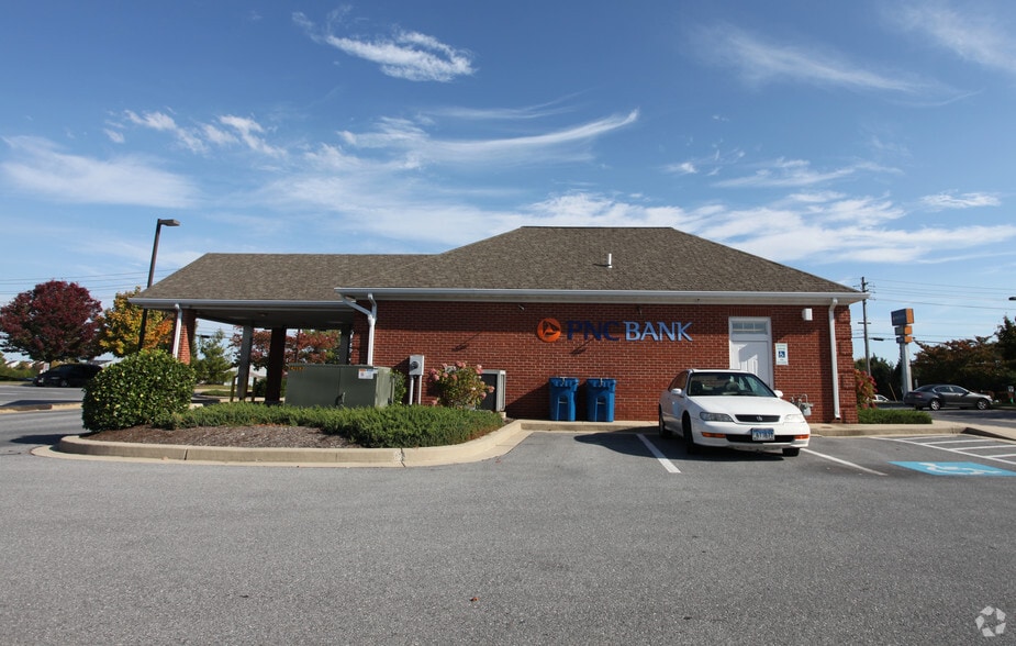More Photos Of 5810 Ballenger Creek Pike, Frederick Bank For Lease