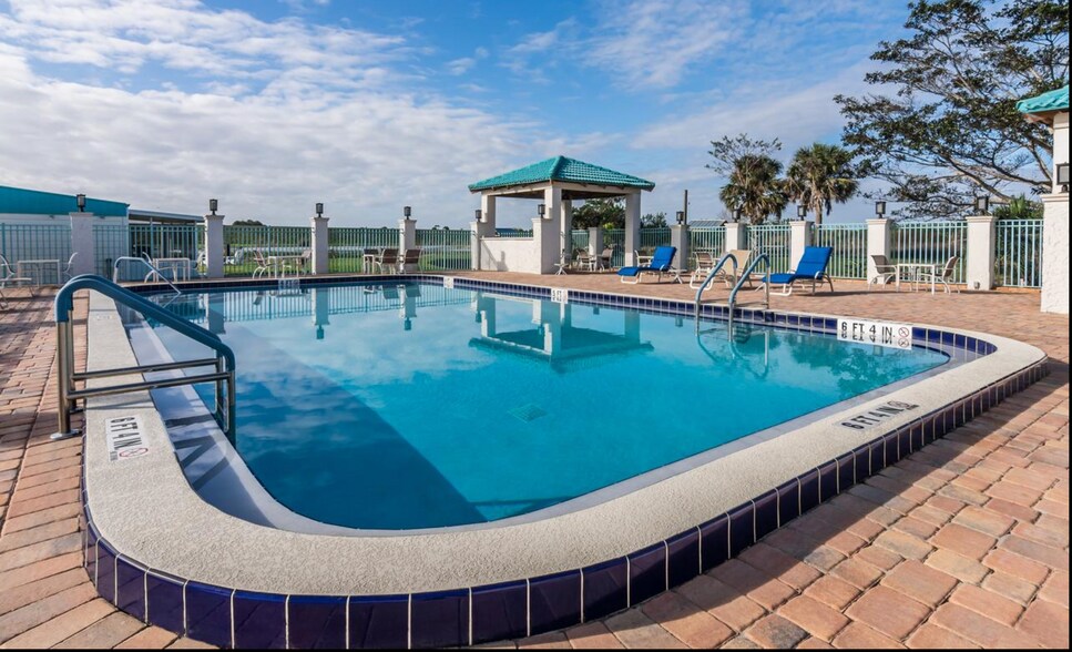 More Photos Of 2200 US Highway 441 SE, Okeechobee Hotel For Sale