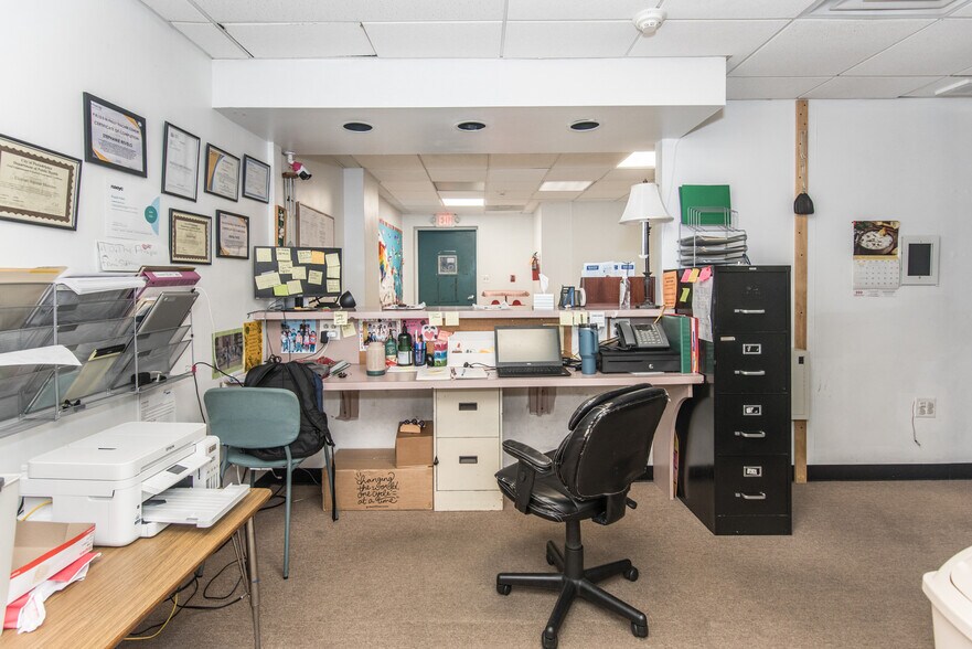 More Photos Of 6044-6052 Castor Ave, Philadelphia Medical For Sale