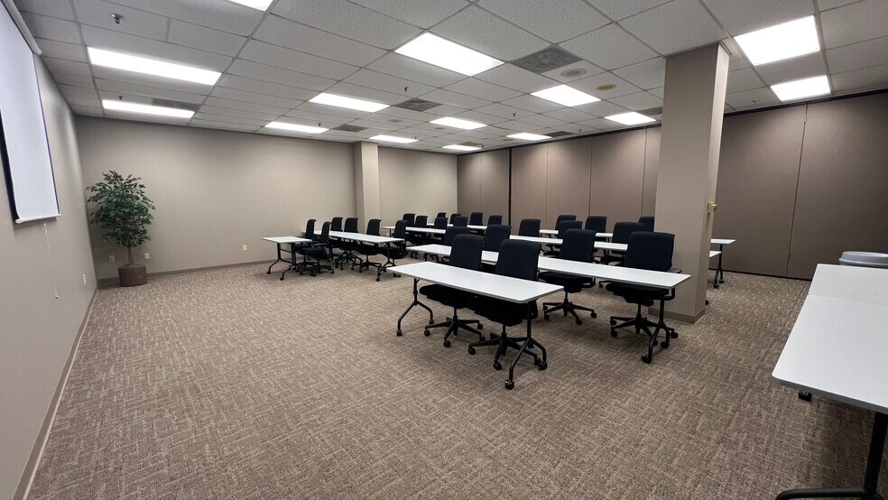 More Photos Of 2402 Wildwood Ave, North Little Rock Medical For Lease