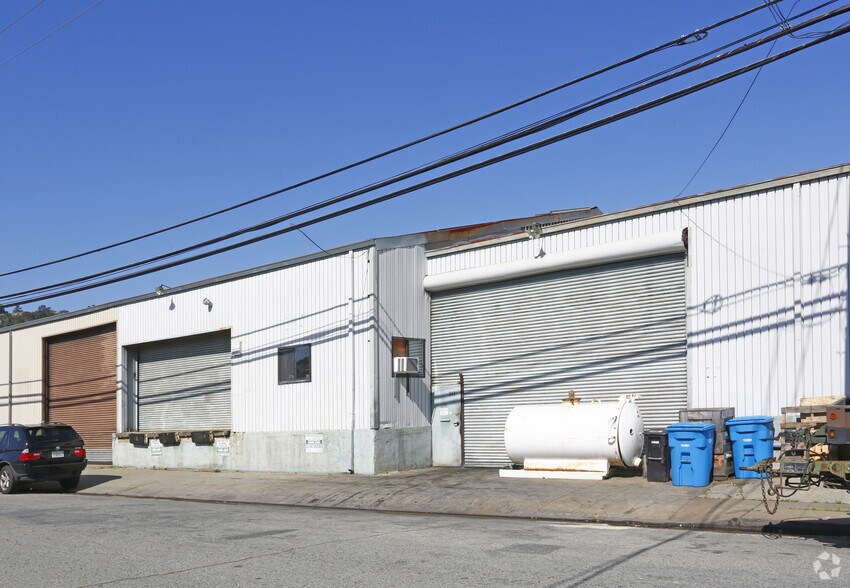 More Photos Of 642 Quarry Rd, San Carlos Warehouse For Lease