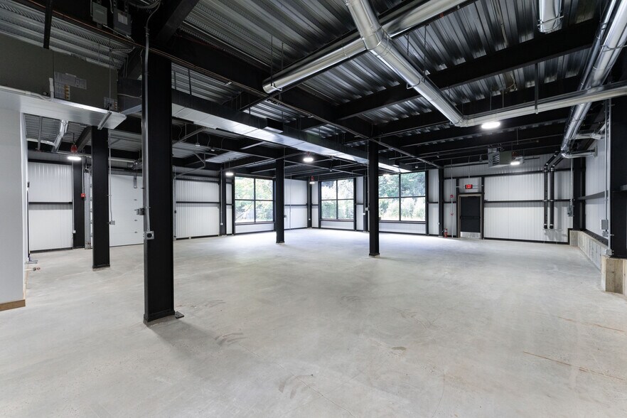 More Photos Of 239-241 Ethan Allen Hwy, Ridgefield Manufacturing For Lease