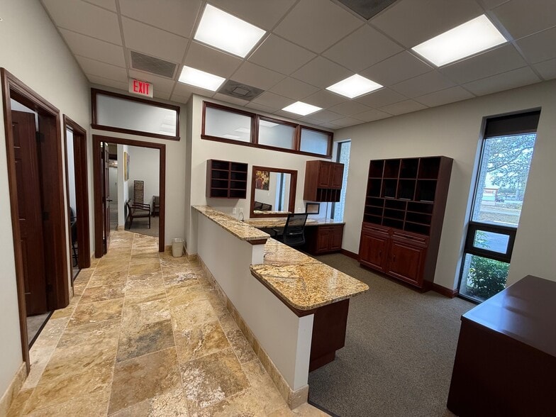 More Photos Of 816 US Highway 1, Sebastian Medical For Sale