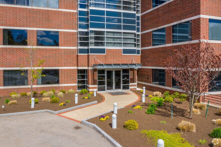 More Photos Of 959 Concord St, Framingham Office For Lease
