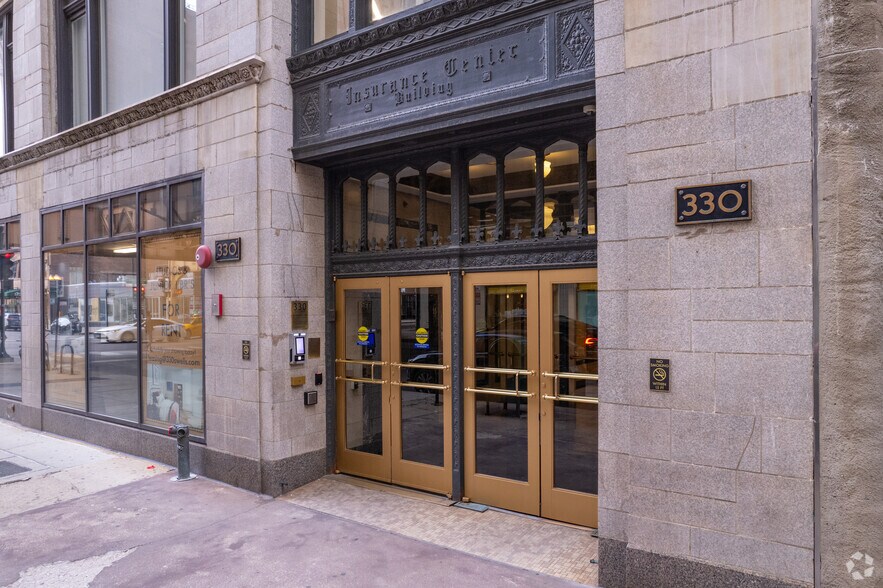 More Photos Of 330 S Wells St, Chicago Office For Lease