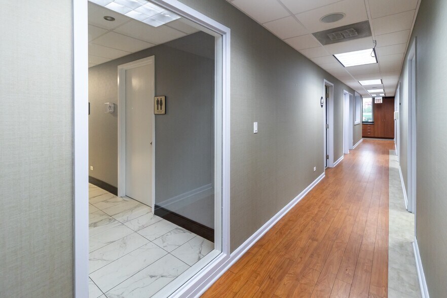 More Photos Of 2400 N Ashland Ave, Chicago Medical For Lease
