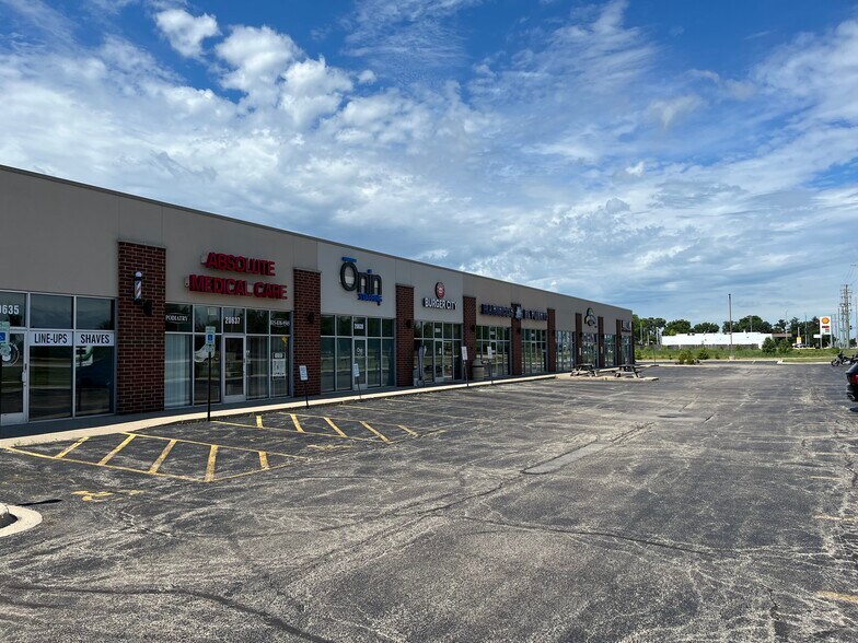 More Photos Of 20641 W Renwick Rd, Crest Hill General Retail For Lease