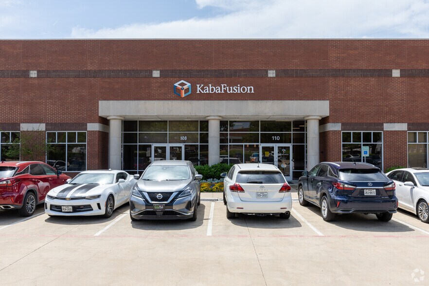 More Photos Of 3000 Kellway Dr, Carrollton Research And Development For Lease