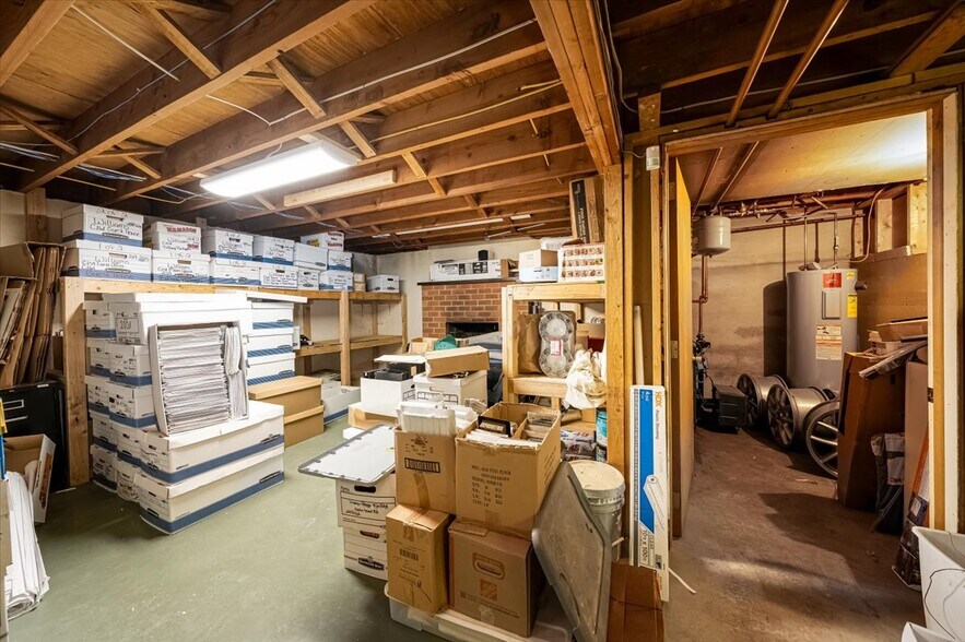 More Photos Of 611 Nursery Rd, Westminster Office For Sale