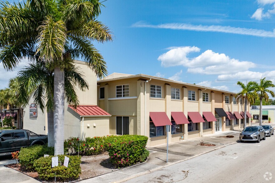 More Photos Of 2211 Widman Way, Fort Myers Loft Creative Space For Lease