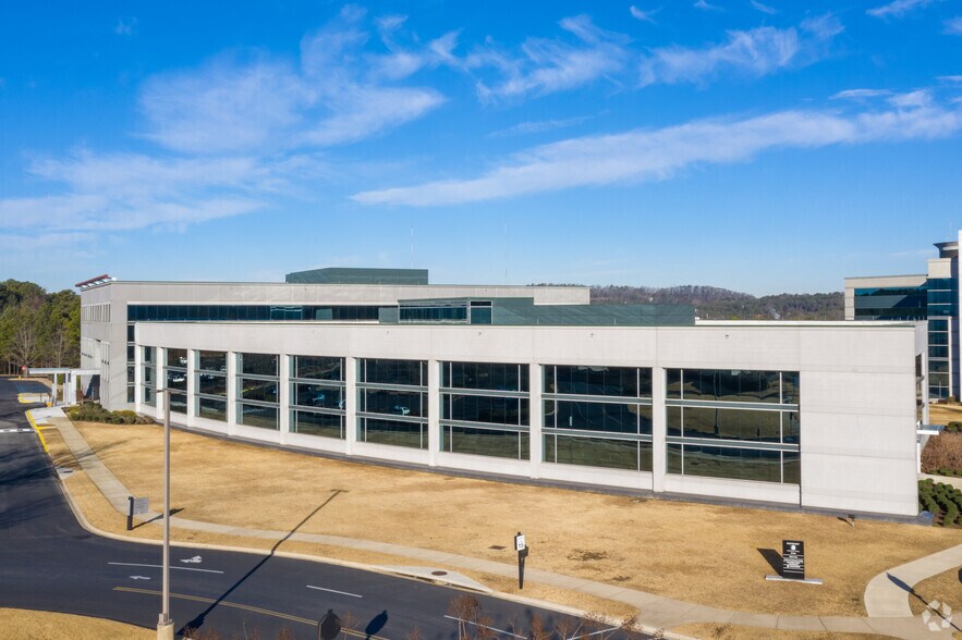 More Photos Of 200 Wildwood Pky, Birmingham Unknown For Lease