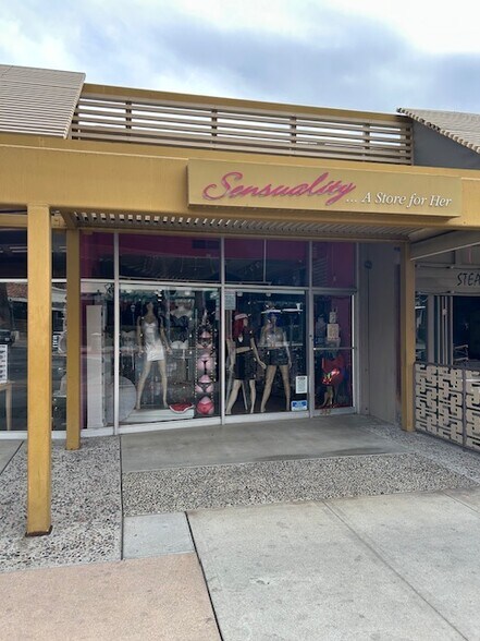 More Photos Of 252 S Palm Canyon Dr, Palm Springs Storefront Retail Office For Lease