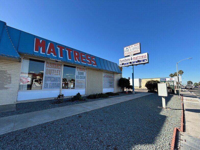 More Photos Of 3121 Main St, Chula Vista Manufacturing For Lease