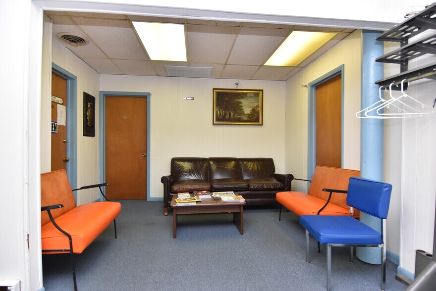 More Photos Of 125 Causey Ave, Milford Office For Sale