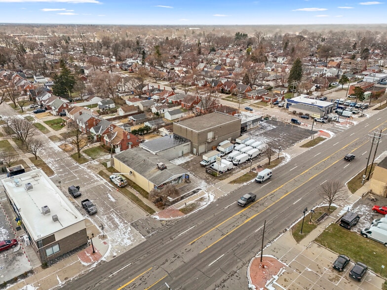 Primary Photo Of 24101 W Warren St, Dearborn Heights Freestanding For Sale