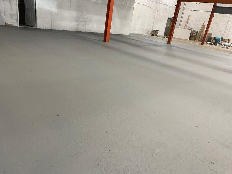 More Photos Of 535 S Broadway, Hicksville Office For Lease