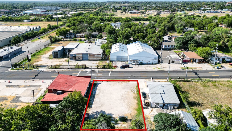More Photos Of 2931 E Houston St, San Antonio Land For Sale