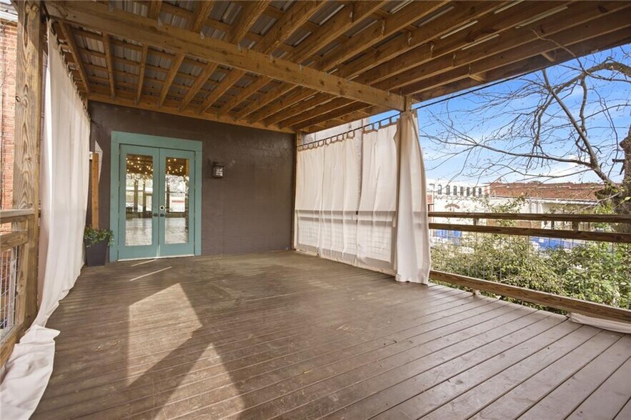 More Photos Of 230 E Main St, Walhalla Office For Sale