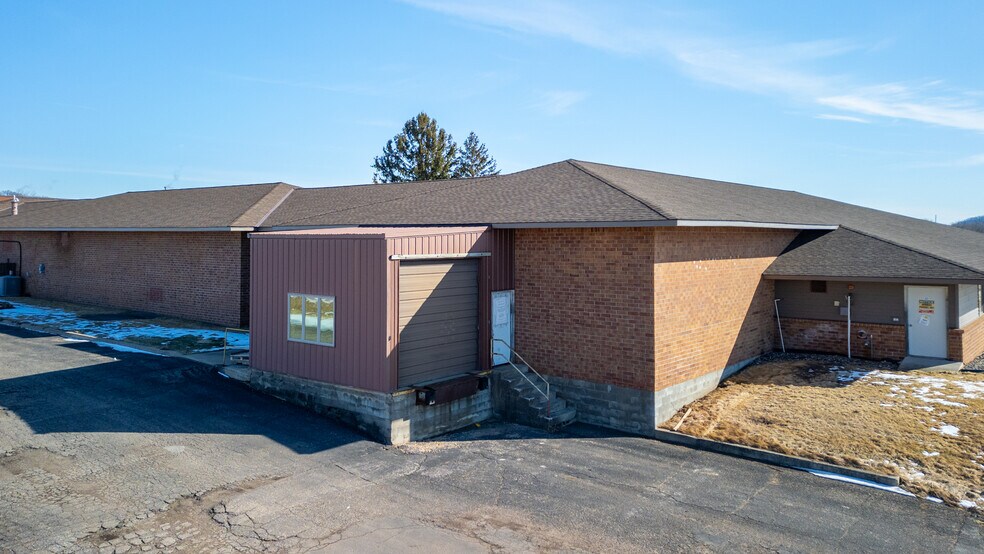 More Photos Of 5140 Moundview Dr, Red Wing Manufacturing For Lease