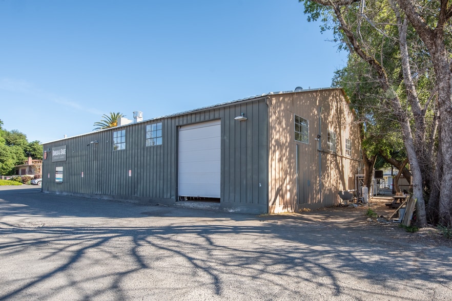 More Photos Of 115 E 2nd St, Cloverdale Warehouse For Sale
