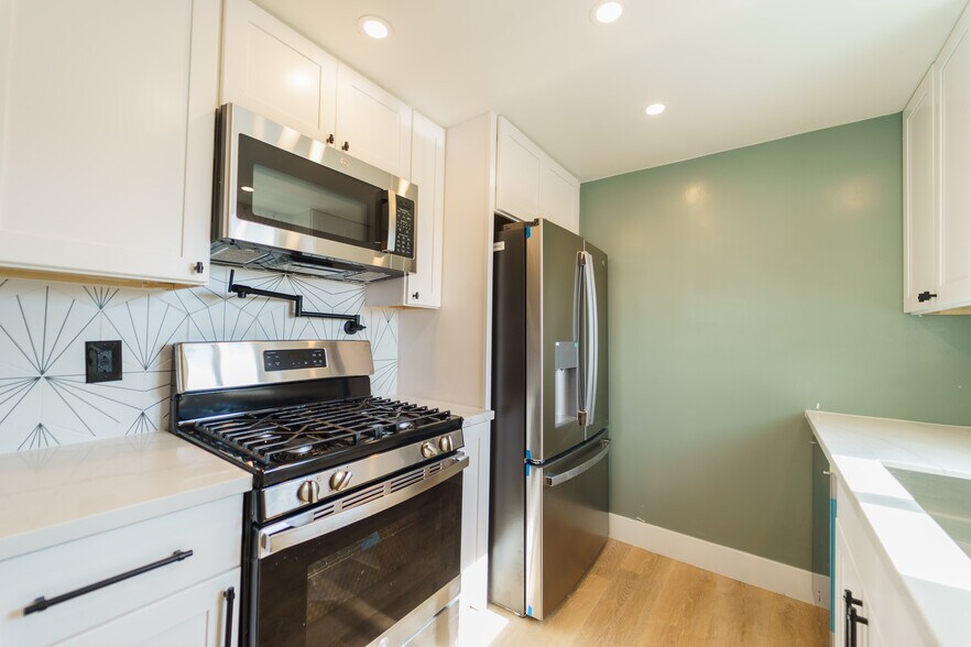 More Photos Of 1343-1347 Grove Ave, Imperial Beach Apartments For Sale