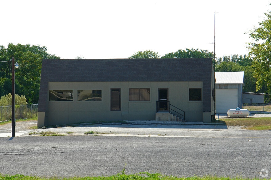 Primary Photo Of 11530 Jones-maltsberger Rd, San Antonio Service For Sale