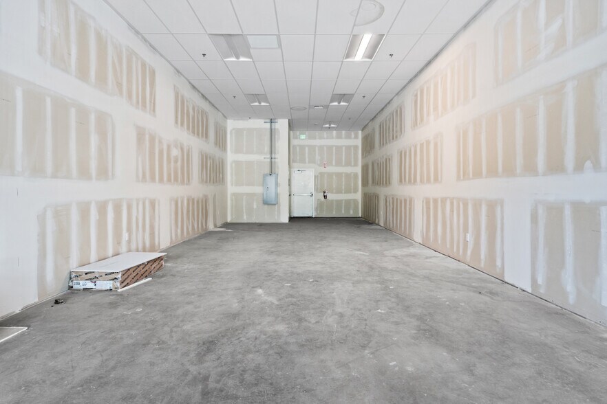 More Photos Of 1236 Airport Park Blvd, Ukiah Storefront For Lease