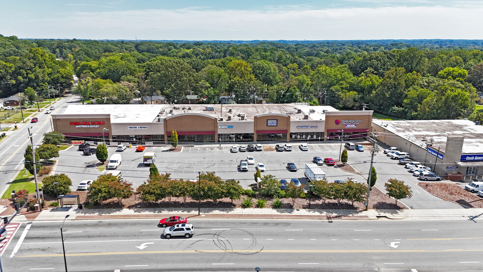 Primary Photo Of 2703 W Gate City Blvd, Greensboro Freestanding For Lease