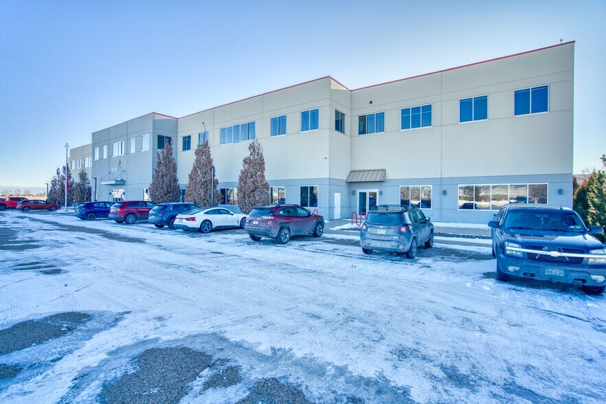 More Photos Of 6333 Dry Creek Pky, Niwot Industrial For Sale