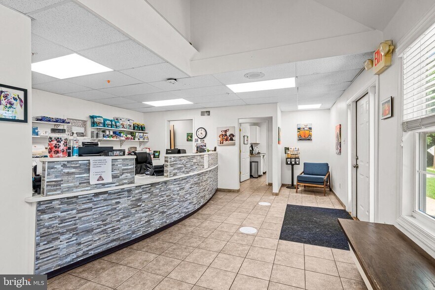 More Photos Of 405 W Wayne Ave, Wayne Office Residential For Sale