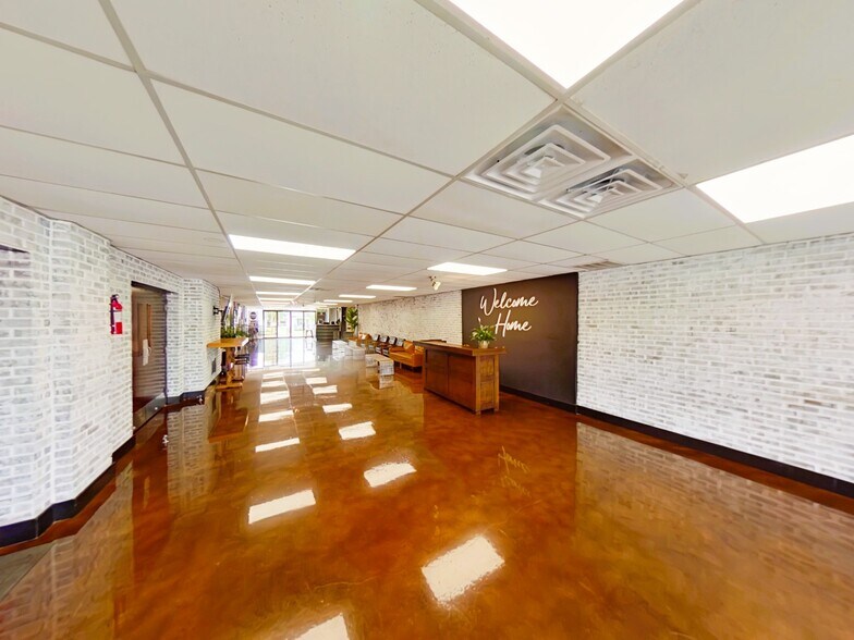 More Photos Of 310 Coles Ferry Pike, Lebanon Religious Facility For Sale