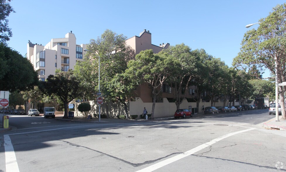 More Photos Of 150-156 Lombard St, San Francisco Apartments For Lease